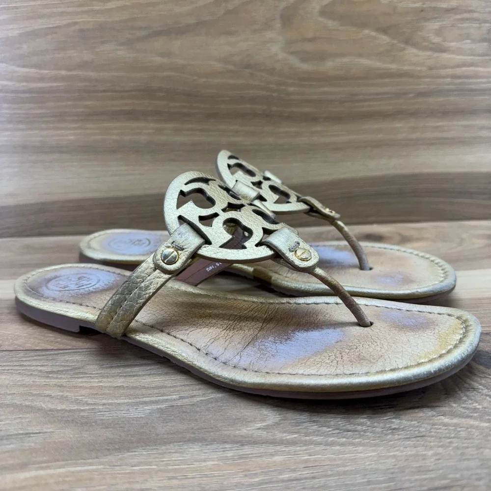 Tory Burch Miller Flip Flops 9 M Gold Pebble Leather Vacation Resort